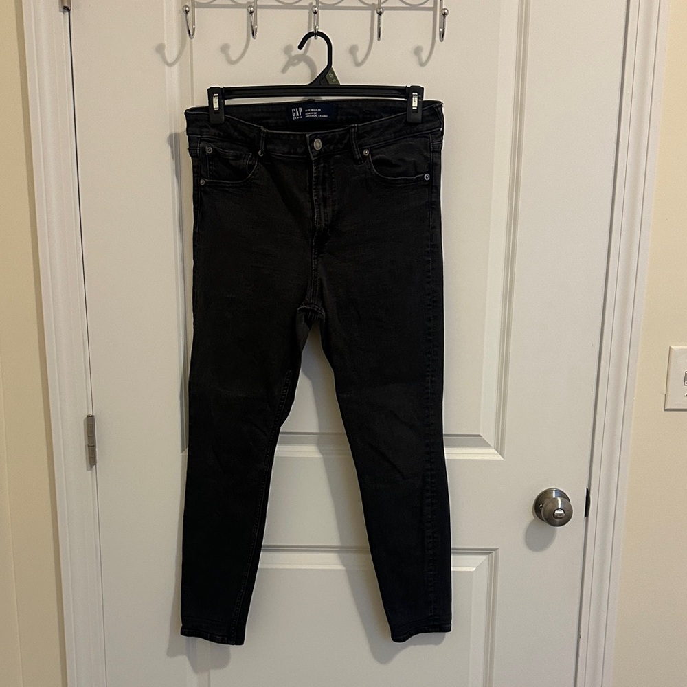 GAP Womans black Skinny Jeans